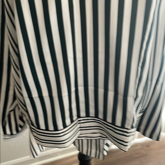 Victoria's Secret Green and White Pajama Set - Picture 4 of 4